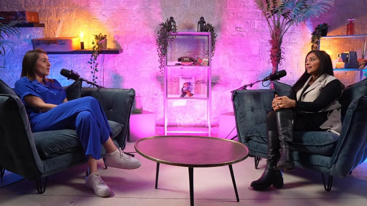 Aurélia en masterclass dans son studio
